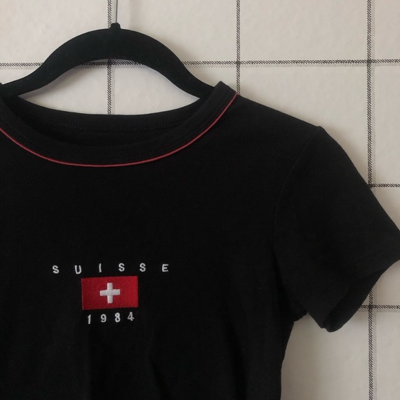 Brandy Melville suisse crop top - Picture 2 of 2